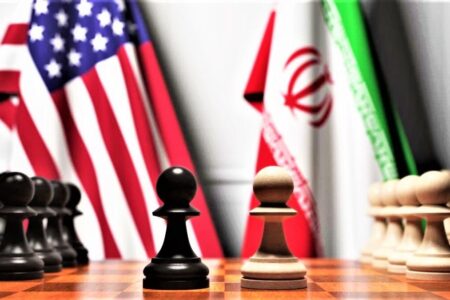 عبور تندروها از تصمیم نظام درباره مذاکره با آمریکا؟/ حقیقت پور: تندروها، نفوذی هستند