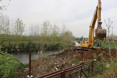 بیش از ۶ کیلومتر از رودخانه زرجوب رشت پاکسازی شد